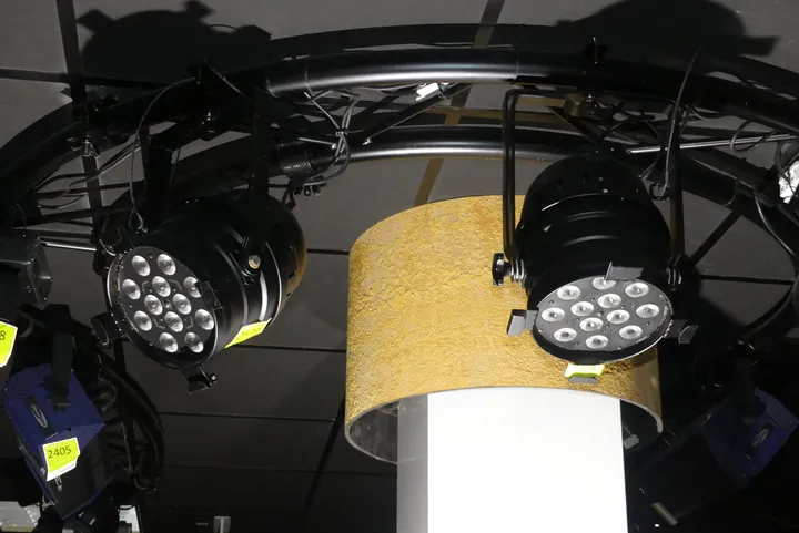 2x Showtec LED Par 64 Q4 Strahler